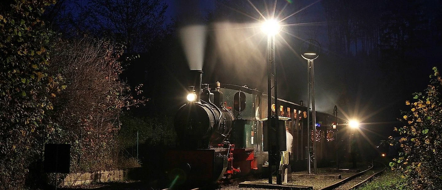 Dampfzug während des Lampionfahrtages