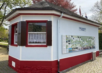 Lotsenmuseum mit Infotafel