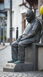 Addene Jong am Marktplatz Adenau