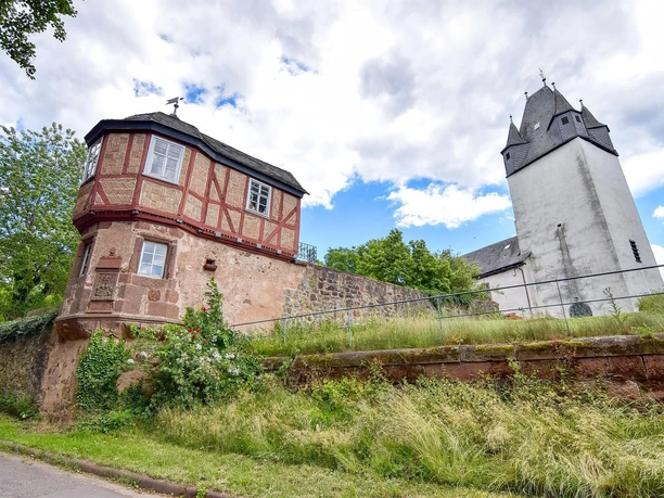 Schloss Amönau mit Rapunzelturm Schloss Amönau mit Rapunzelturm