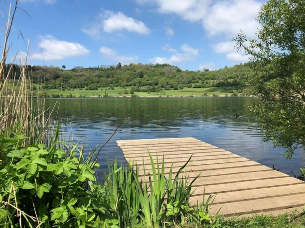 Steg am Schalkenmehrener Maar