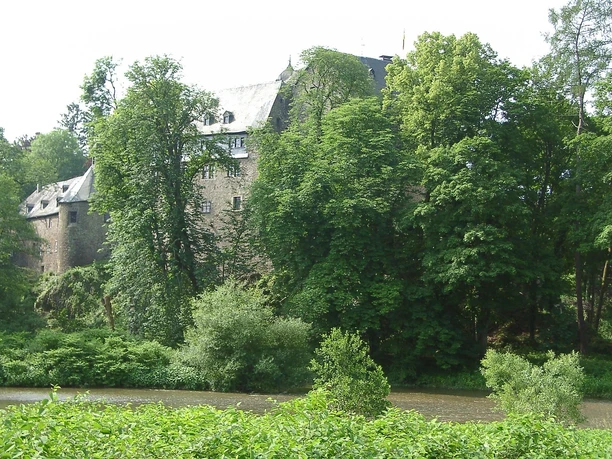 Frankenthal Blick auf Schloss Schönstein