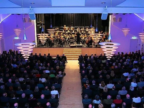 Stadthalle