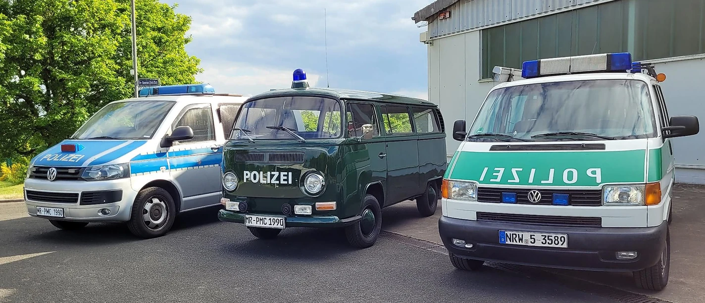 VW-Bulli-Parade T5 T2 T4