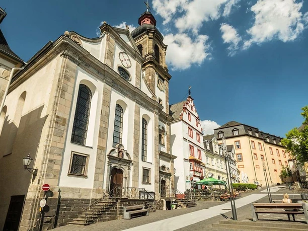 Katholische Kirche Katholische Kirche
