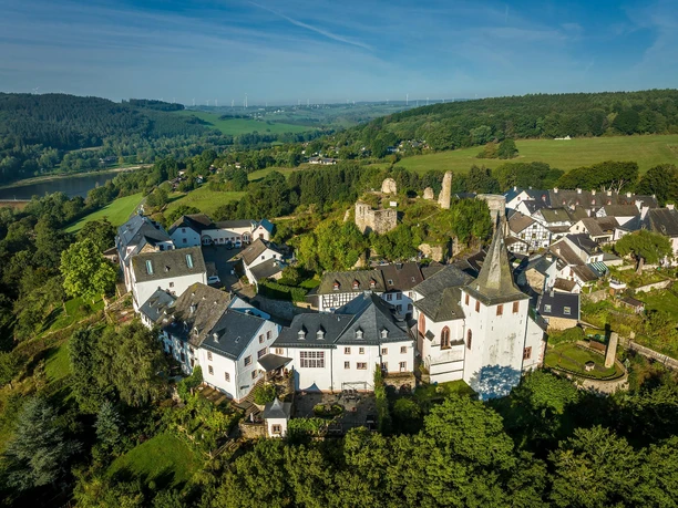 Blick auf das historische Kronenburg