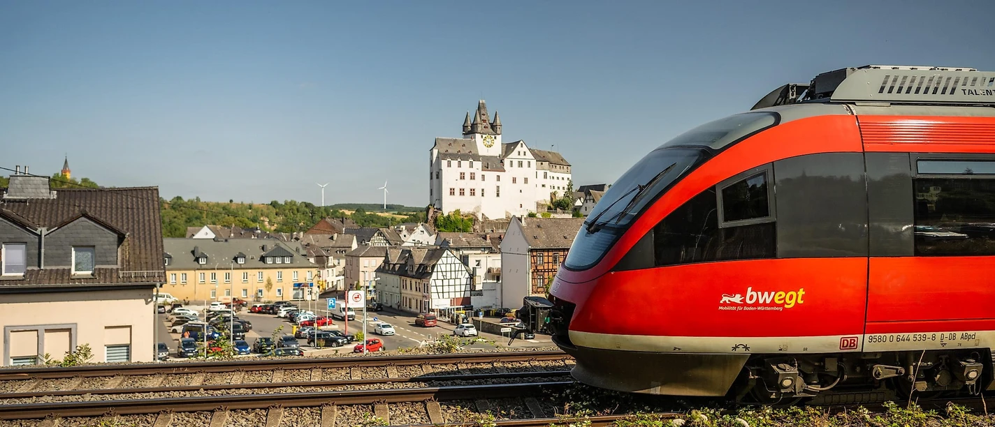 Mit der Lahntalbahn durch Diez Mit der Lahntalbahn durch Diez