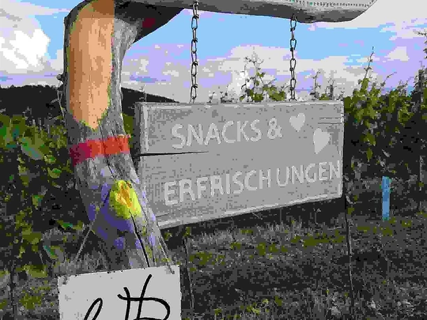 Elli's und Rosi's kleine Jause (2)