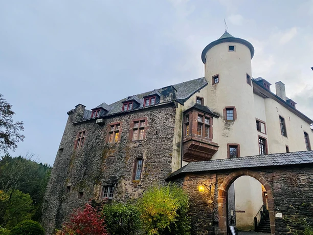 Eingang Burg Neuerburg