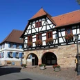 Das historische Rathaus in Heuchelheim