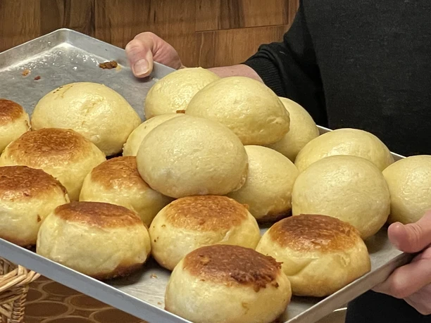 Donnerstag ist Dampfnudeltag Donnerstag ist Dampfnudeltag
