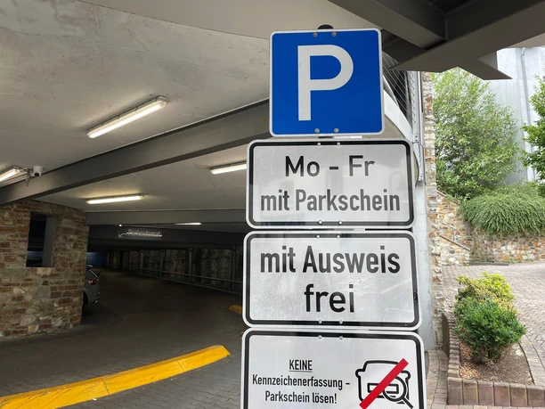 Einfahrt Einfahrt