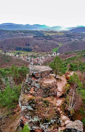 kleiner Hahnstein mit Blick auf Waldrohrbach