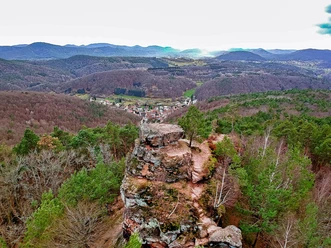 kleiner Hahnstein mit Blick auf Waldrohrbach