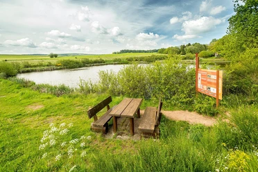 Eichholzmaar am Vulkanpfad