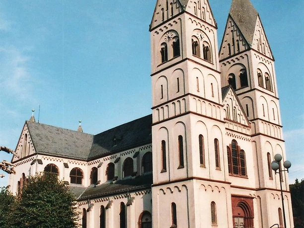 Siegerländer Dom - Haupteingang