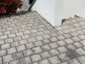 in ruhiger Lage in Seenähe