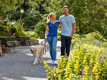 Entspannt durch den Kurpark