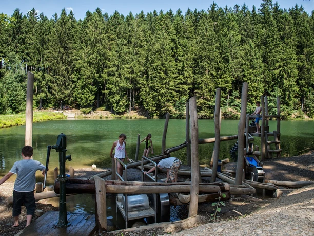 Wasserspielplatz am "Oberen Flößteich"