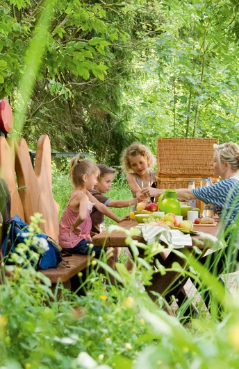 Picknick auf dem Liebesbankweg