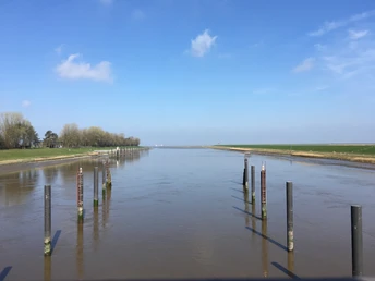 Blick vom Ostesperrwerk