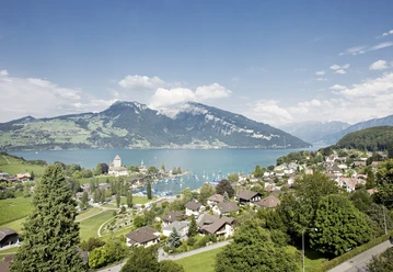 Blick vom Bahnhof in die Spiezer Bucht