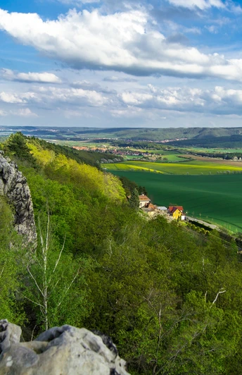View over the Teufelsmauer towards Thale