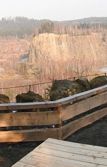 Aussichtsplattform am Wanderweg "Spur der Steine"