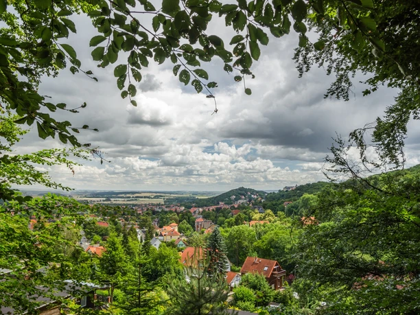 Aussicht auf Blankenburg vom Abschnitt des Panoramawanderweges