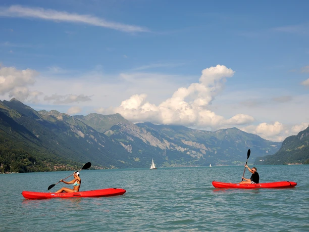 Kayaker auf dem Brienzersee