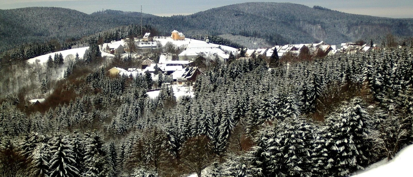 Blick auf Sankt Andreasberg im Winter