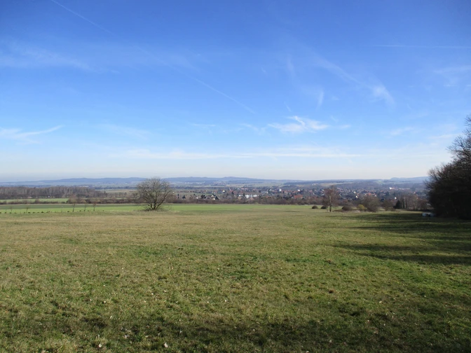Die Tour verläuft oft im Harzvorland, wie hier bei Langelsheim