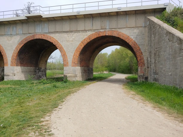 Unterführung der Bahnstrecke Thale-Magdeburg bei Ditfurt