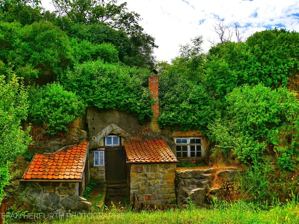 Höhlenwohnungen Langenstein - Außenansicht