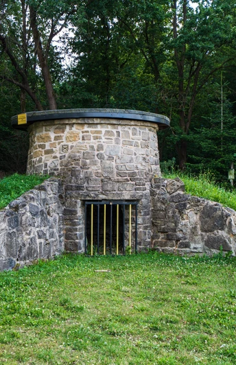 Historischer Gipsbrennofen