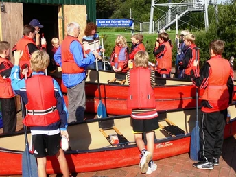 Einweisung einer Schulklasse