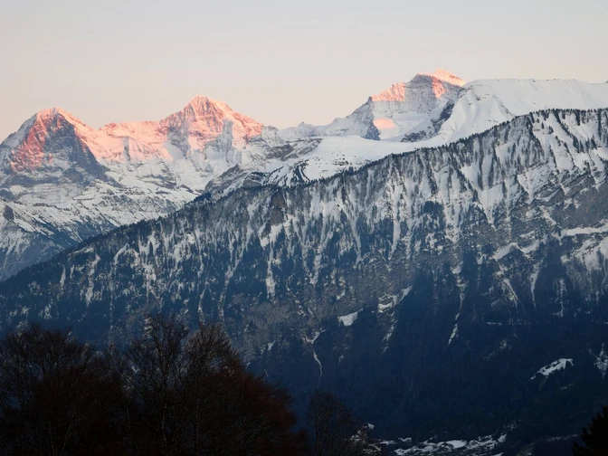 beatenberg-stallvisite-aussicht-berge-winter