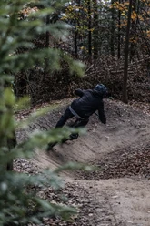 Courbe à droite dans la jumpline.