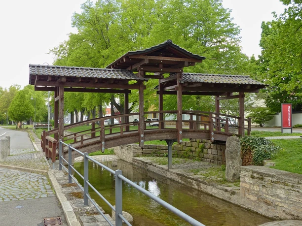 Brücke zum Magnoliengarten in Bad Langensalza