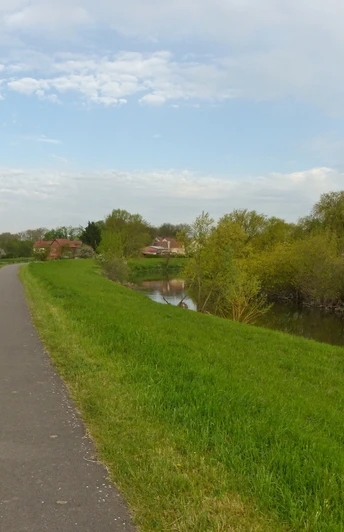 Die Unstrut bei Roßleben.