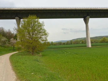 Brücke der A38.
