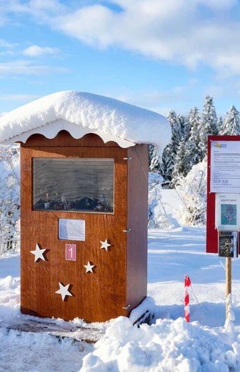 Chemin de l'Avent Höchmatt, vitrine avec scénographie