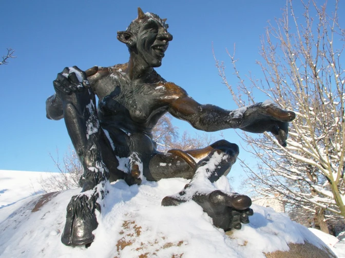 Bronzeteufel auf dem Hexentanzplatz