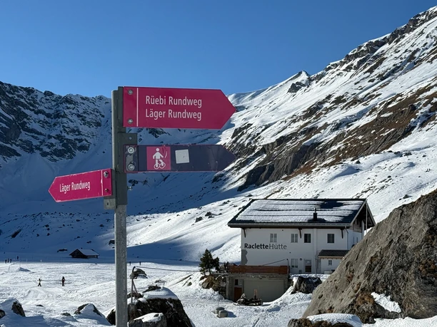 Winterwandern auf der Engstligenalp.