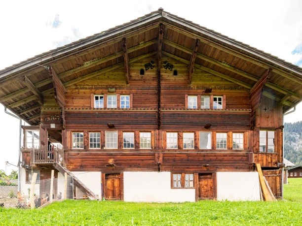 Diemtigtaler house route in Entschwil