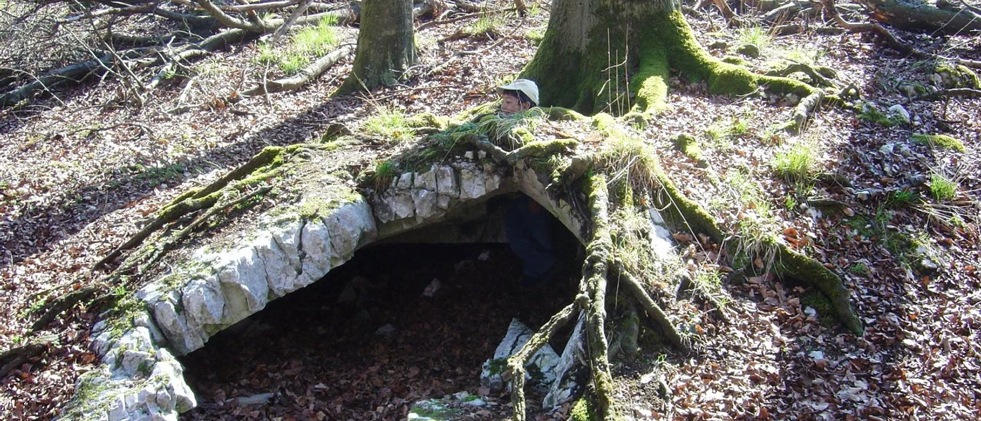 Zwergenloch oder Quellungshöhle