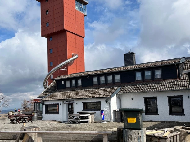 The observation tower and the stamp point on the Wurmberg