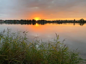 Sonnenuntergang an der Freizeitanlage See Achtern Diek