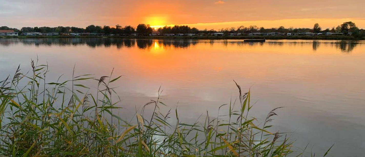 Sonnenuntergang an der Freizeitanlage See Achtern Diek