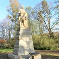 Albrechtsdenkmal im Sonnenschein